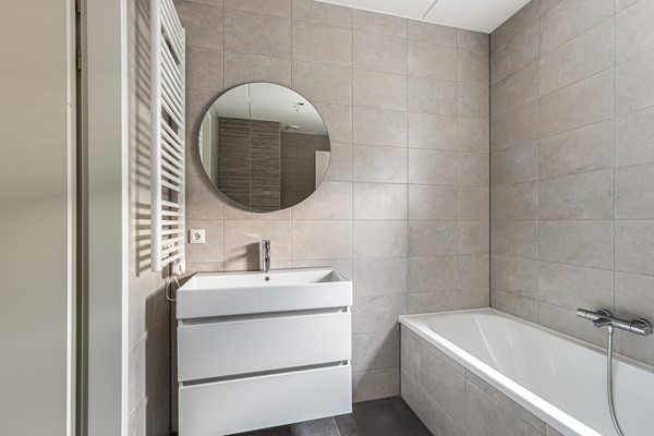 Medium property photo - Pieter de Hoochstraat 10, 3314 HP Dordrecht